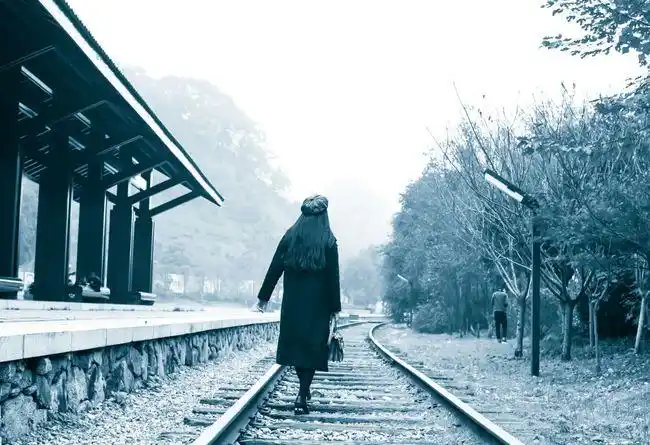 思念远方的你心如乱嘛