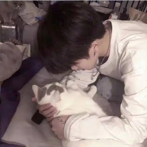 帅哥头像真人男生侧面瞬间我想到的都是你