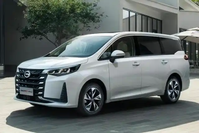 新车长宽高分别4780/1837/1765毫米,轴距2810毫米.