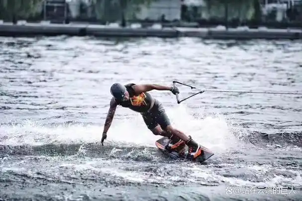 遇见云湾游艇体验中心位于天津市滨海新区汉沽中心渔港浪花艺术馆东
