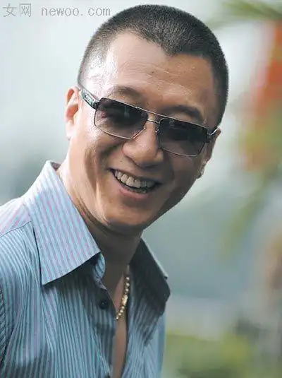 我也去过瑞丽太差了, 建议不要去,发型师技术太差