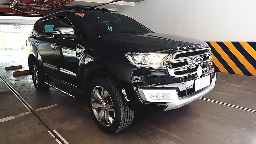 没白等,2021款福特撼路者实拍,打开车门看到内饰,给个不买理由