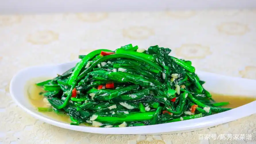 清爽解腻的蒜蓉油麦菜,蒜香浓郁,脆爽干净,真的不学一下吗