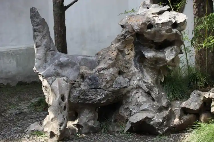 苏州狮子林的太湖石[原创末修饰]