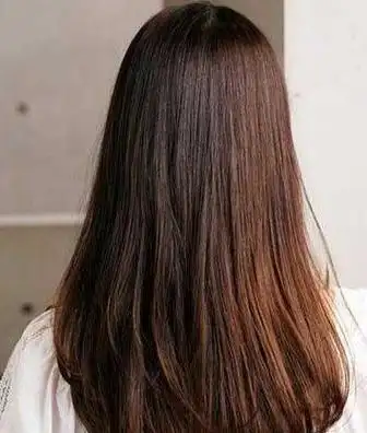 怎么让头发蓬松起来打造蓬松头发的技巧