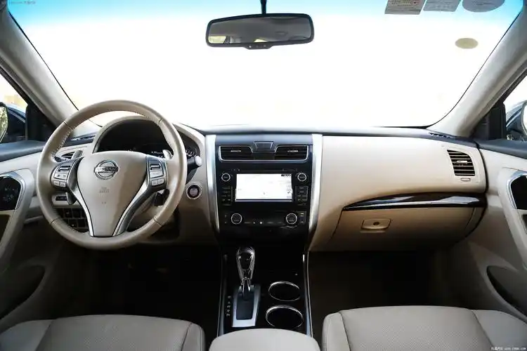 东风日产天籁 最高优惠2万有现车