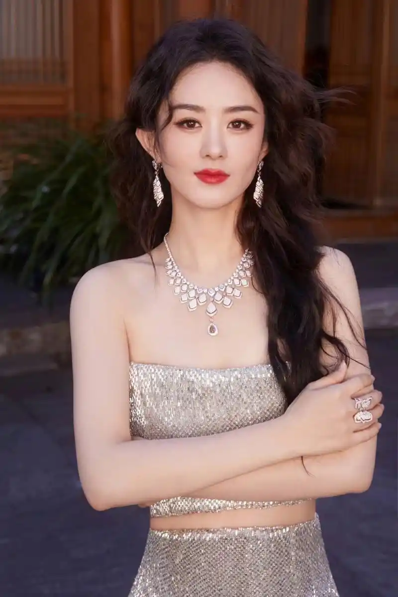 赵丽颖 |造型美醉6015首位高定品牌高定珠宝 赵丽颖今晚活动造型