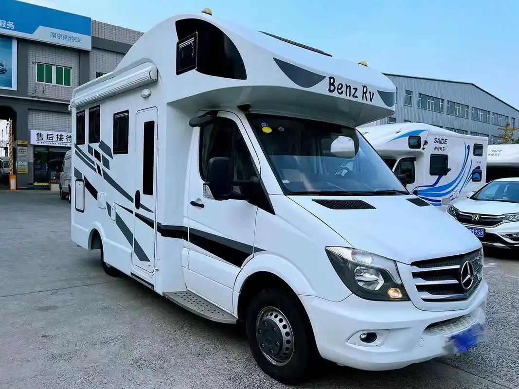 奔驰房车 奔驰房车 车辆车型:奔驰斯宾特旅居车 上牌日期:2020年1月