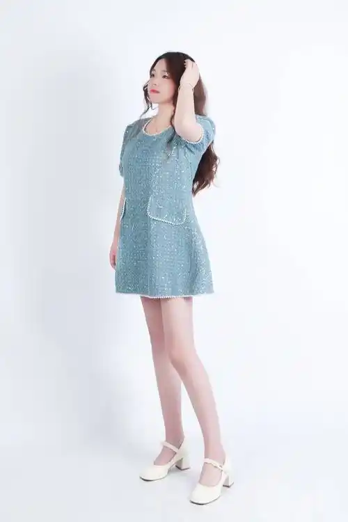 女模特风采诠释时尚与优雅的完美融合