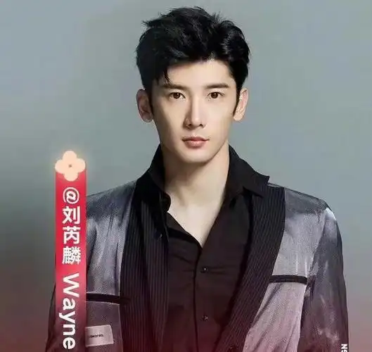 嘉行传媒这段时间饱受关注,起因是杨幂离开公司传得沸沸扬扬.