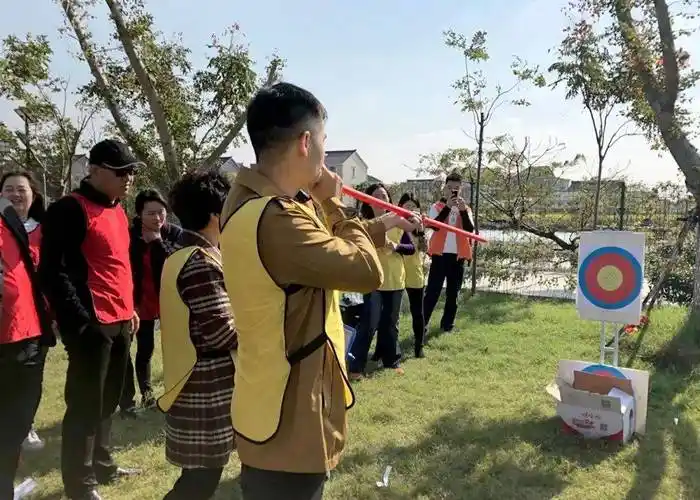 吹箭射鸟的宁波人明靖州守备李环