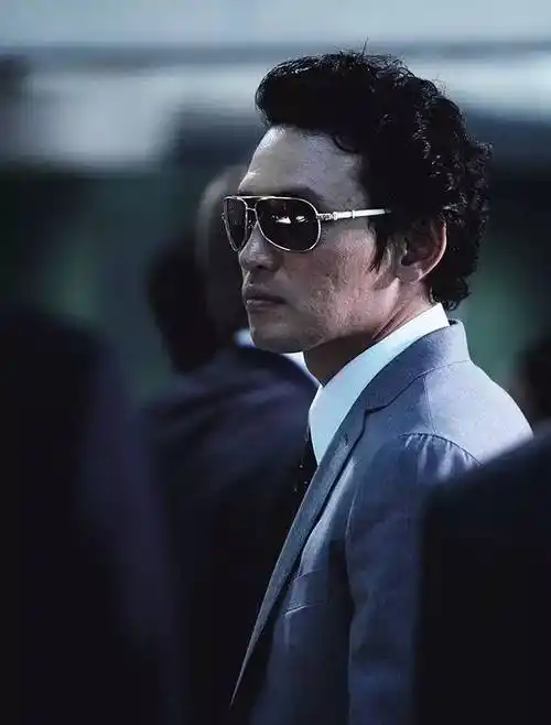 实力演技派 黄政民-鸟人与鱼-八卦帝