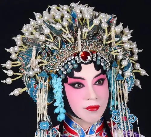 我的京剧照       京剧旦角化妆