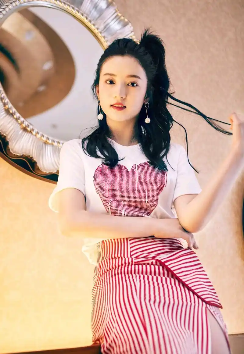 精美图集|张雅钦,别名张思洁,中国内地女演员