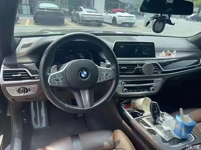 最新拿下 20年上户 宝马740li m运动 ,本市女士一手