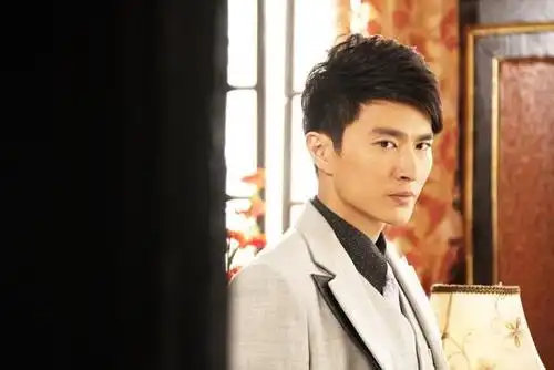 《嫁入豪门》将播 陆昱霖江祖平戏里戏外斗不停