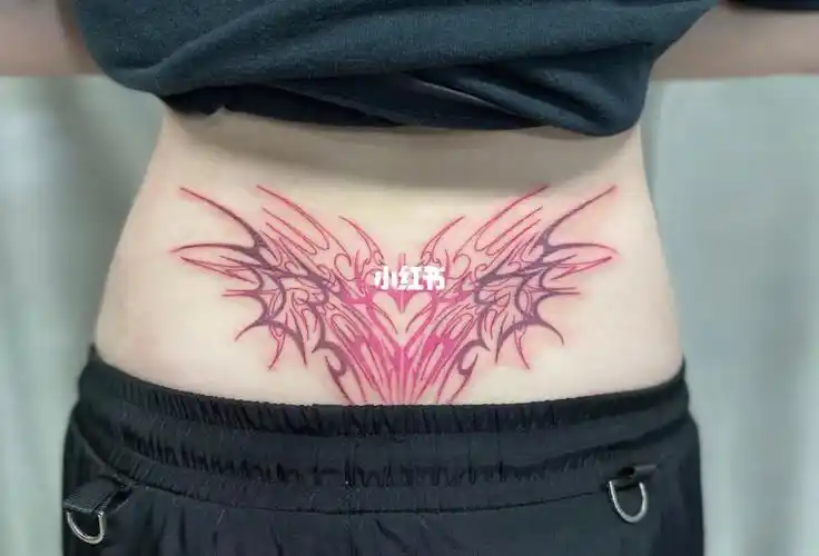 后腰纹身长沙纹身