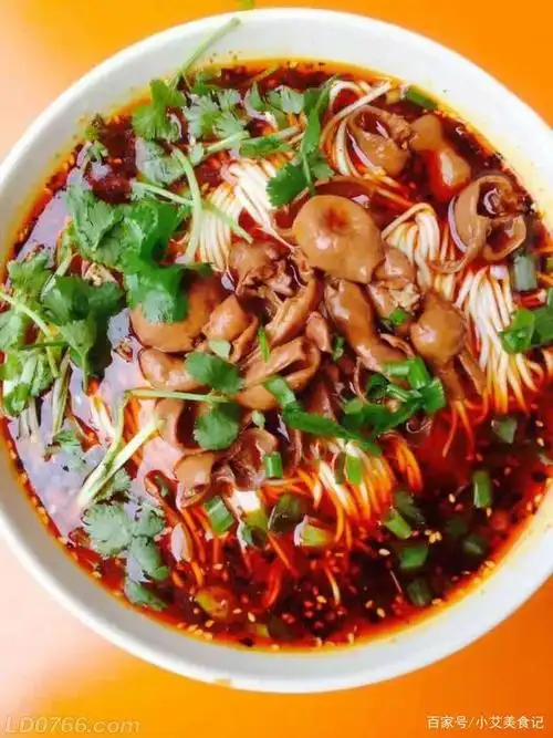 红烧肥肠面的肥肠是怎么做的,这样做才香