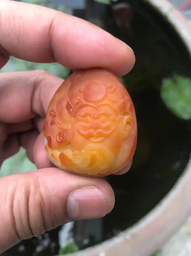 财神#玉石雕刻手艺人 #纯手工雕刻 #和田玉籽料 #玉雕设计 - 抖音