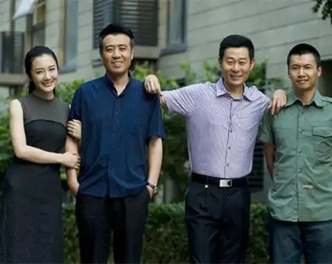 【图】男演员于和伟全家福照片曝光 揭秘其与宋林静夫妻感情