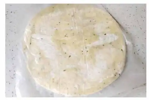 早餐摊上3元钱一张的手抓饼,做法原来如此简单