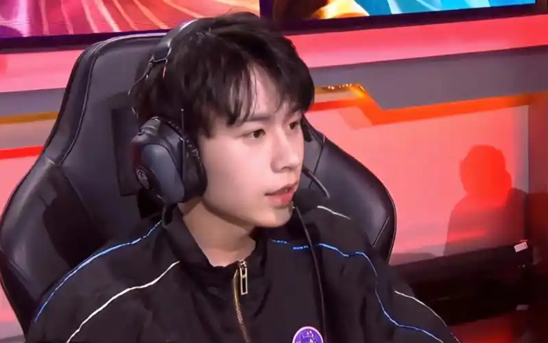 为了拍这个视频,男朋友在kpl杀疯了555@南京hero久竞-无畏