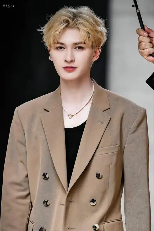 朱正廷金发贵公子##朱正廷