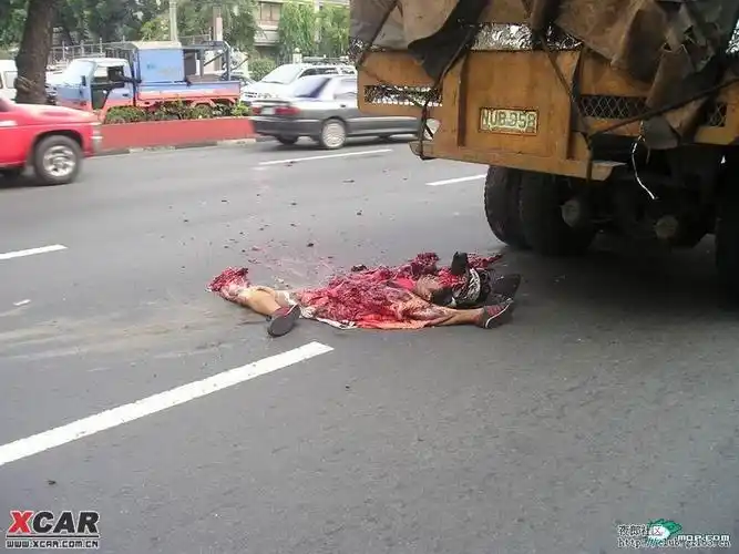 震撼车祸!胆小勿入!吓着不负责哦!