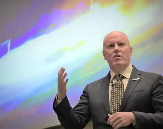 外媒专访蓝色起源ceonewglenn火箭2021年完成首飞