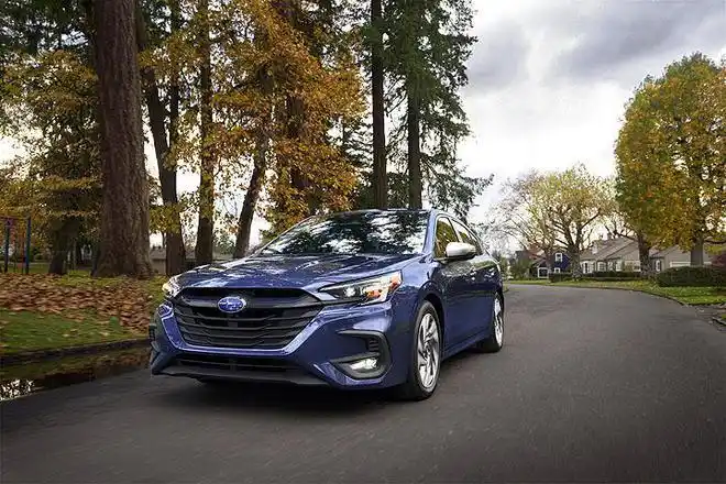 全新斯巴鲁legacy发布标配eyesight安全系统搭载四轮驱动系统