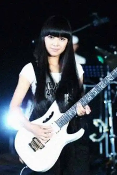 谢春芳 简历 - 名人简历