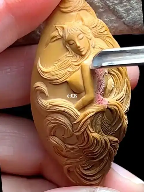 九尾狐#橄榄核雕  #核雕  #九尾狐  #橄榄核雕刻