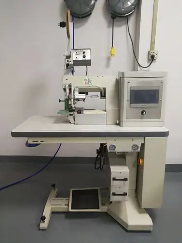 860sj无缝防水服装上胶机防水无缝服装机过胶机