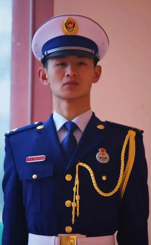 你好,"火焰蓝"!衢州消防救援人员今天换装,帅