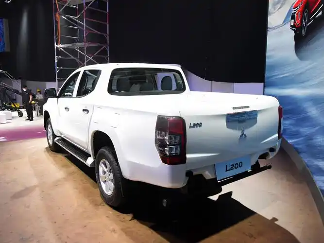 27万元起 三菱l200皮卡开启预售 搭载2.3t柴油发动机