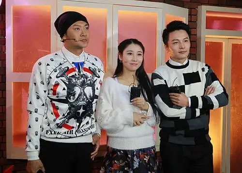 《我们都爱笑》搜狐娱乐讯 日前,内地实力派演员郑国霖受邀做客湖南