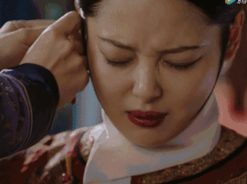 《如懿传》容嬷嬷上线,这次扎针网友解气,直呼错怪了《还珠格格》