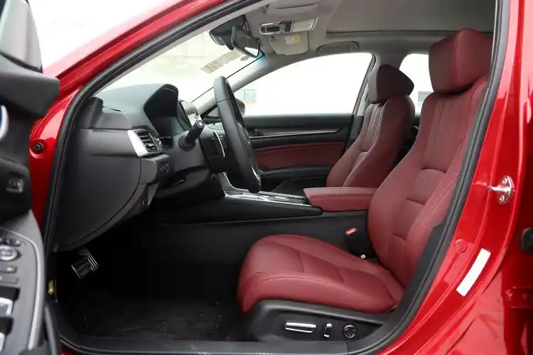 风格更加时尚 本田2022款雅阁已到店 内饰质感升级