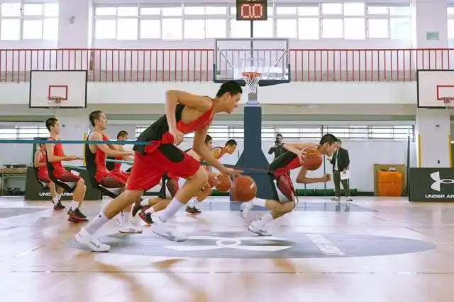 uat for basketball 篮球体能训练营热血开训!