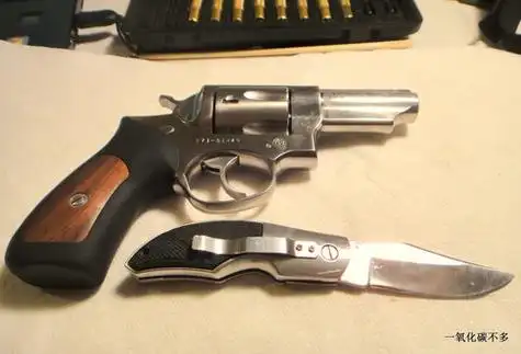 四百美刀大威力点357马格南鲁格左轮