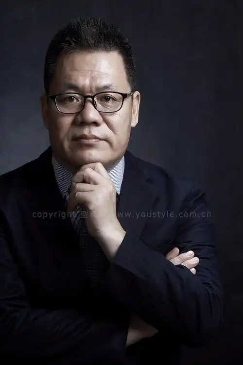 深圳商务形象成熟有气质的企业家老总形象照