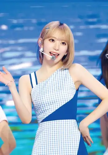 韩国女团形象气质十足的7位金发女爱豆_腾讯新闻