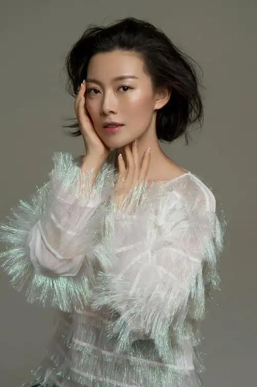 常思思登bella杂志全美发行 向国际化迈进