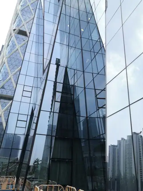 半隐框玻璃幕墙施工-拓宽视野的有效方式-中东幕墙