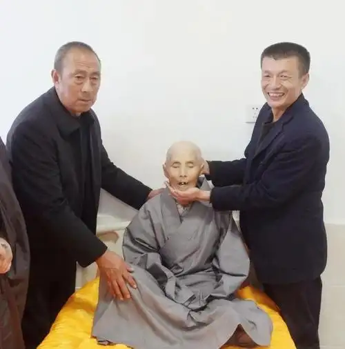 老人7年前就预知时至 信愿持名自在往生|安养院|弥陀|名号|舍利|舍利