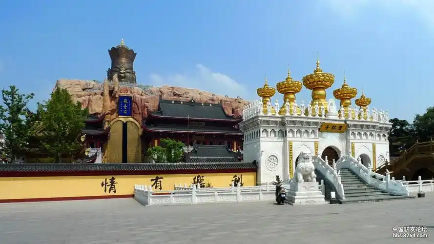 目前寺内还拥有三项大世界基尼斯之最