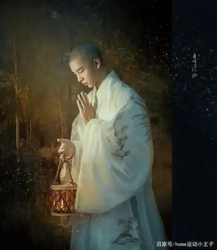 一叶一菩提,一花一世界,清秀小和尚带你走进静心世界