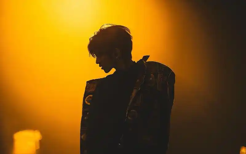 蔡徐坤191012npc解散场young六机位focus