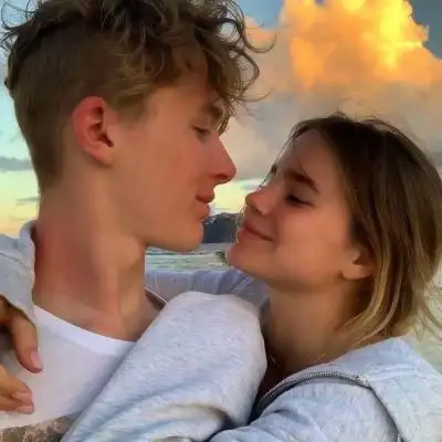 欧美情侣头像超清