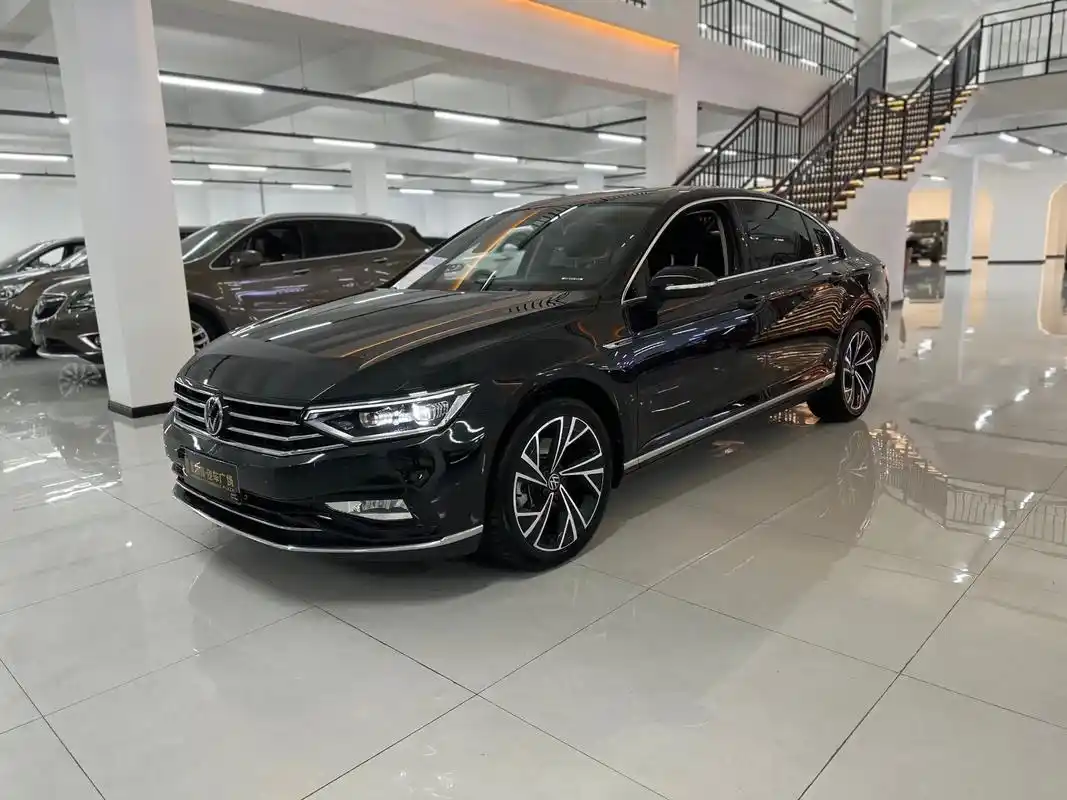 22年迈腾准新车出售.迈腾330豪华型 20款22年4月份上 - 抖音